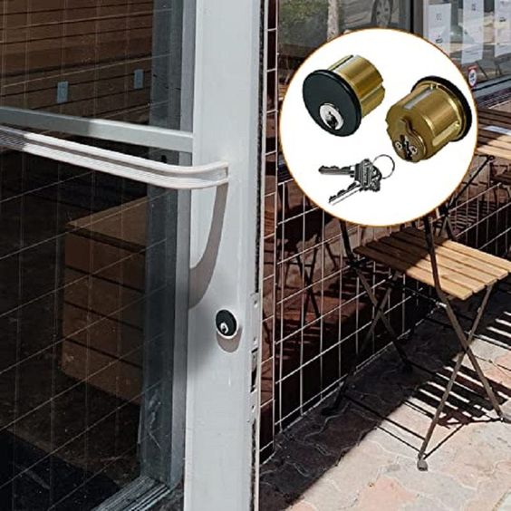 Commercial locksmith Toronto